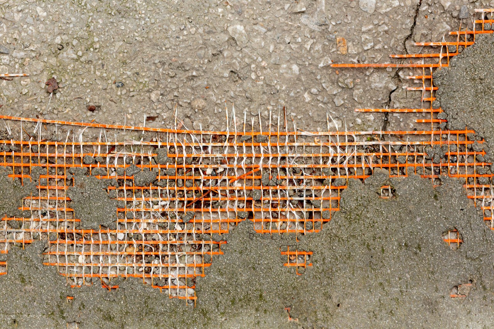 crack repairing on plaster a& wire mesh